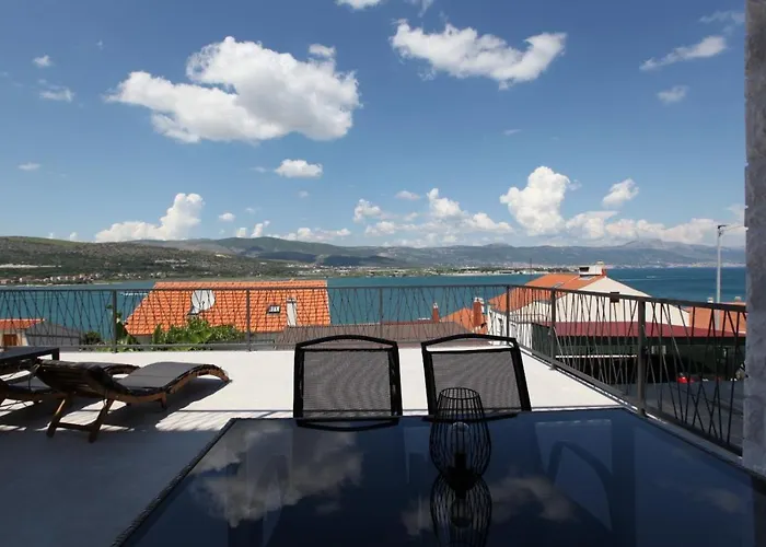 With Terrace And Sea View - Lucic Διαμέρισμα
