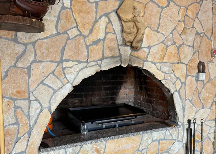 With Terrace And Sea View - Lucic Τρογκίρ
