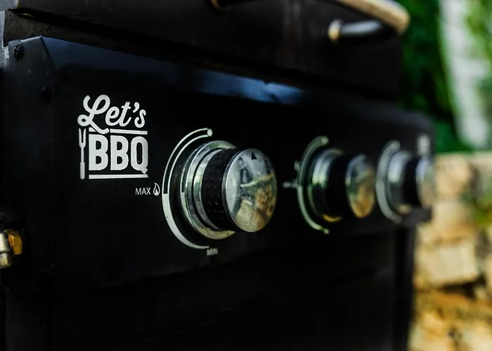 With Terrace And Sea View - Lucic Apartament *