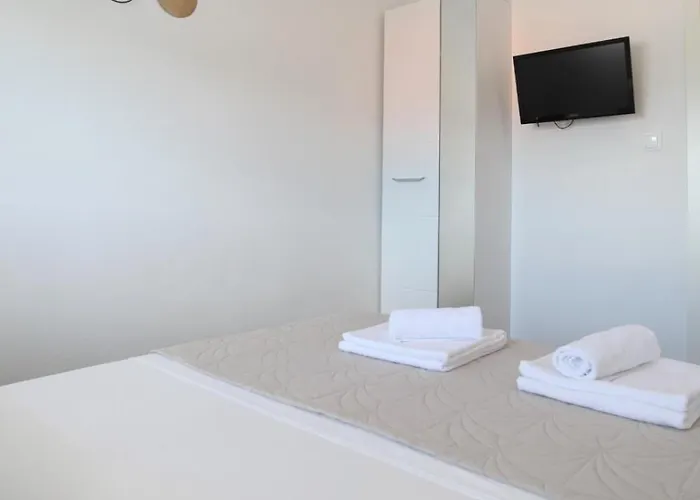 With Terrace And Sea View - Lucic