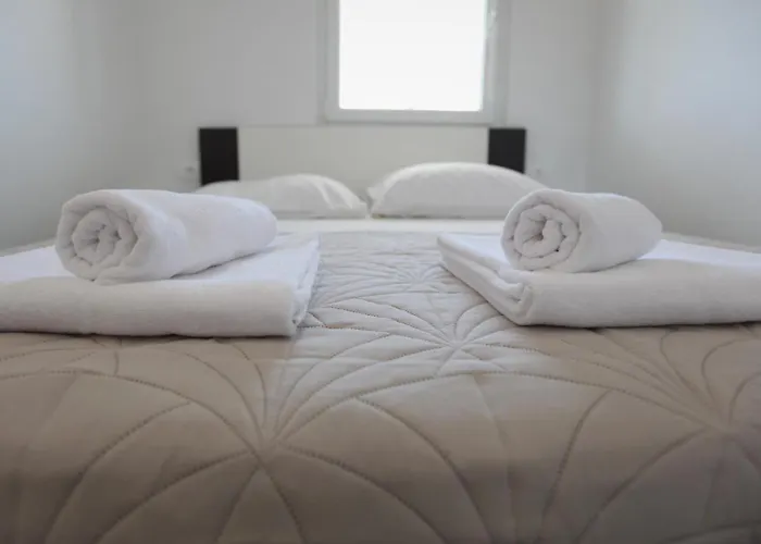 Apartament With Terrace And Sea View - Lucic *