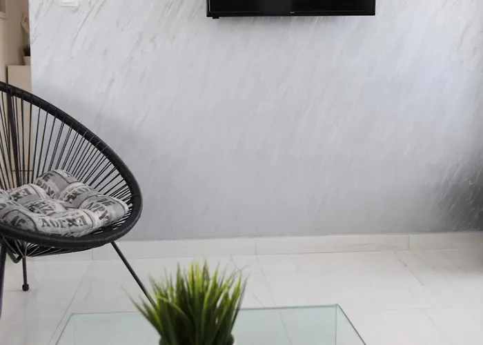 With Terrace And Sea View - Lucic Apartament Trogir