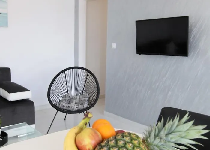 With Terrace And Sea View - Lucic *