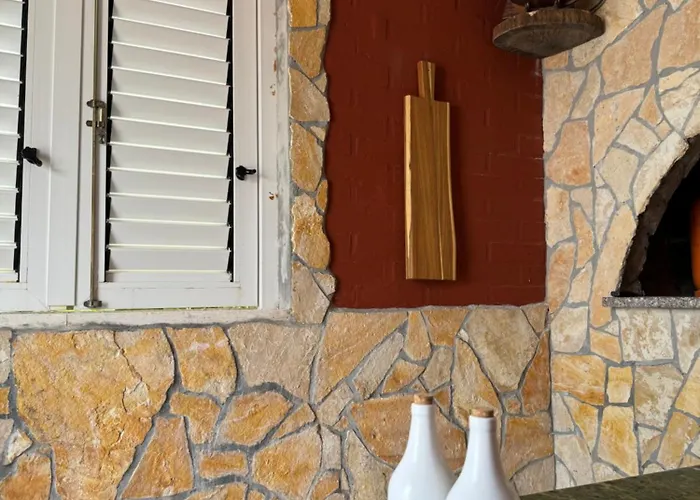 With Terrace And Sea View - Lucic Apartament